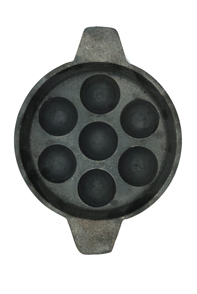 Cast Iron Paniyaram Pan – 7 Slot Traditional Unniyappam Chatti
